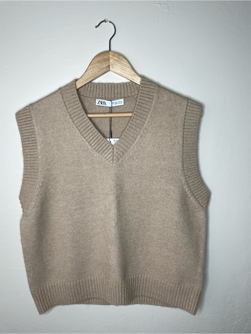 Zara Cream Knit V-Neck Sweater Vest